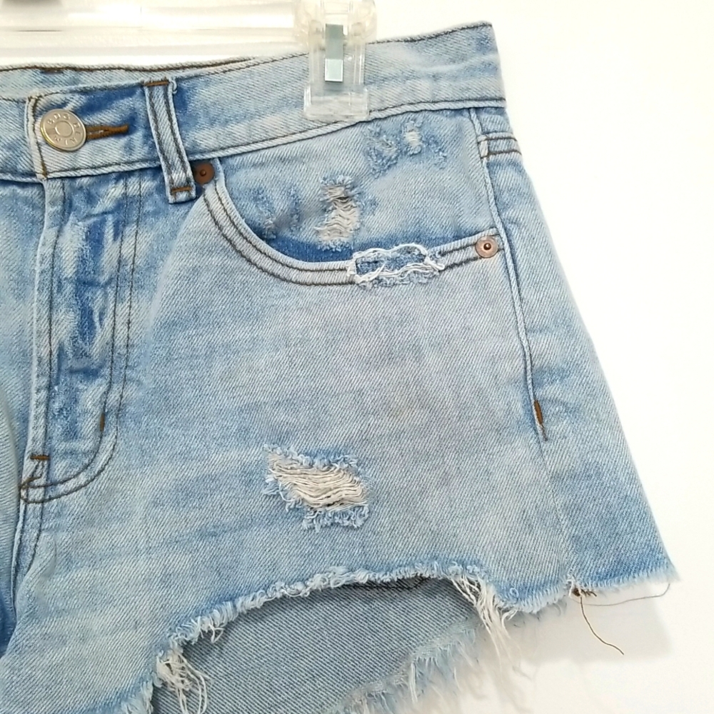 BDG Essential Mid Rise Distressed Jean Shorts - Picture 3 of 8